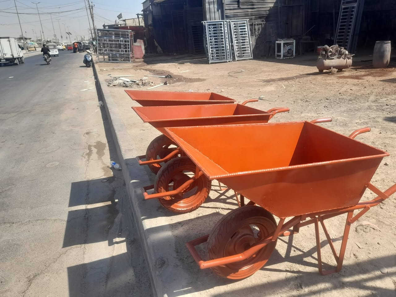 محل حسين الحداد
رقم الهاتف:***********
اثير:***********
