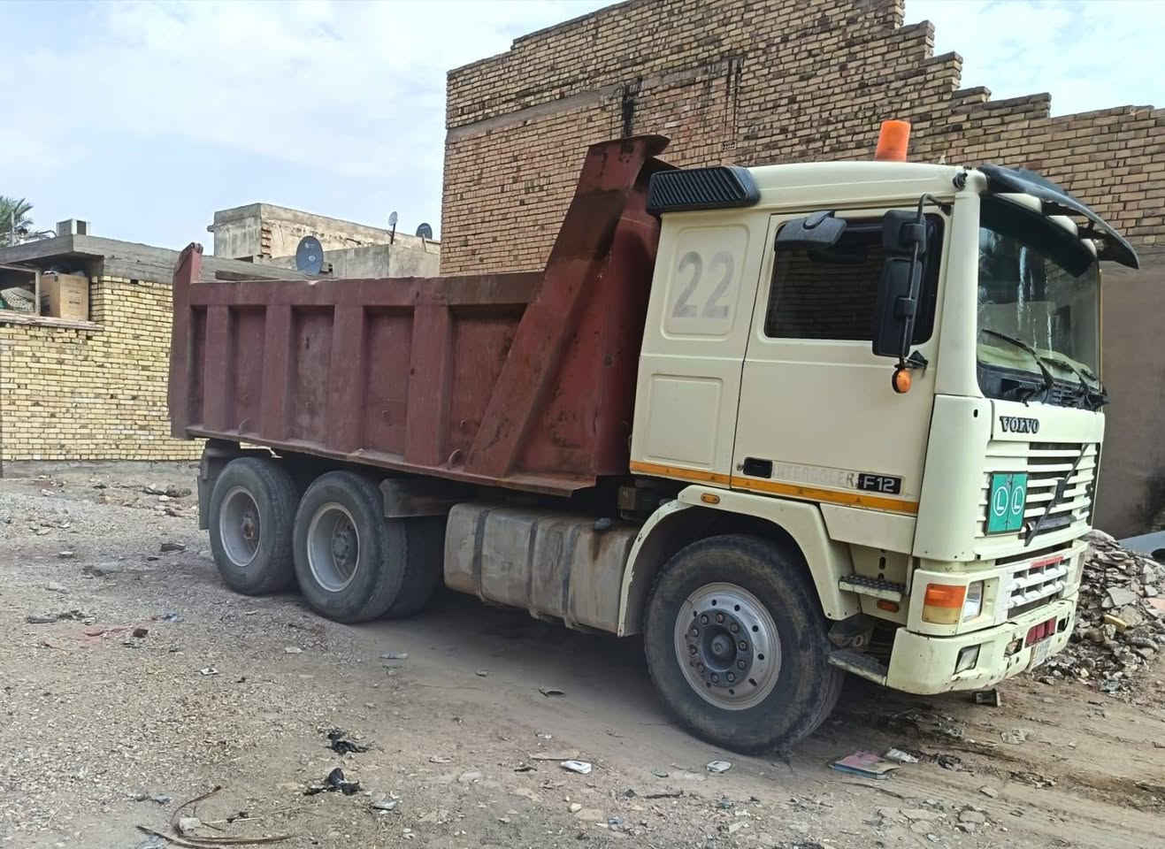 مكينة ٢٢ • كير ٤×٤ • شاصي مبطن