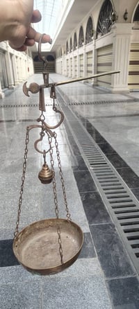 ميزان كفة • نحاسي • للديكور