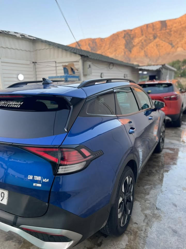 السلام عليكم
Kia موديل 2024 X-line
سياره نضيفه حيل بوضع الوكالة ماشية 38 الف حادثه خلفي مثل ما موضح بالمنشور بجم كبس تخم 

_تخم تاير جديد صار سبوع 
_بنورامة 
_شاشة متصل 
_اوتو هولد
__قطعتين تبريد 
_منافذ شحن تايبسي 
_نظام تحديد مسار 
_اربع وضعيات قياده
_مثبت سرعة

بعد مواصفات هواي ومعروفة 
السعر205 
العنوان بغداد 
الرقم/ ***********

نص مكتوب في الصور:
- 80 10:56 6 / 19 1:1 BIDCARSE bid.cars