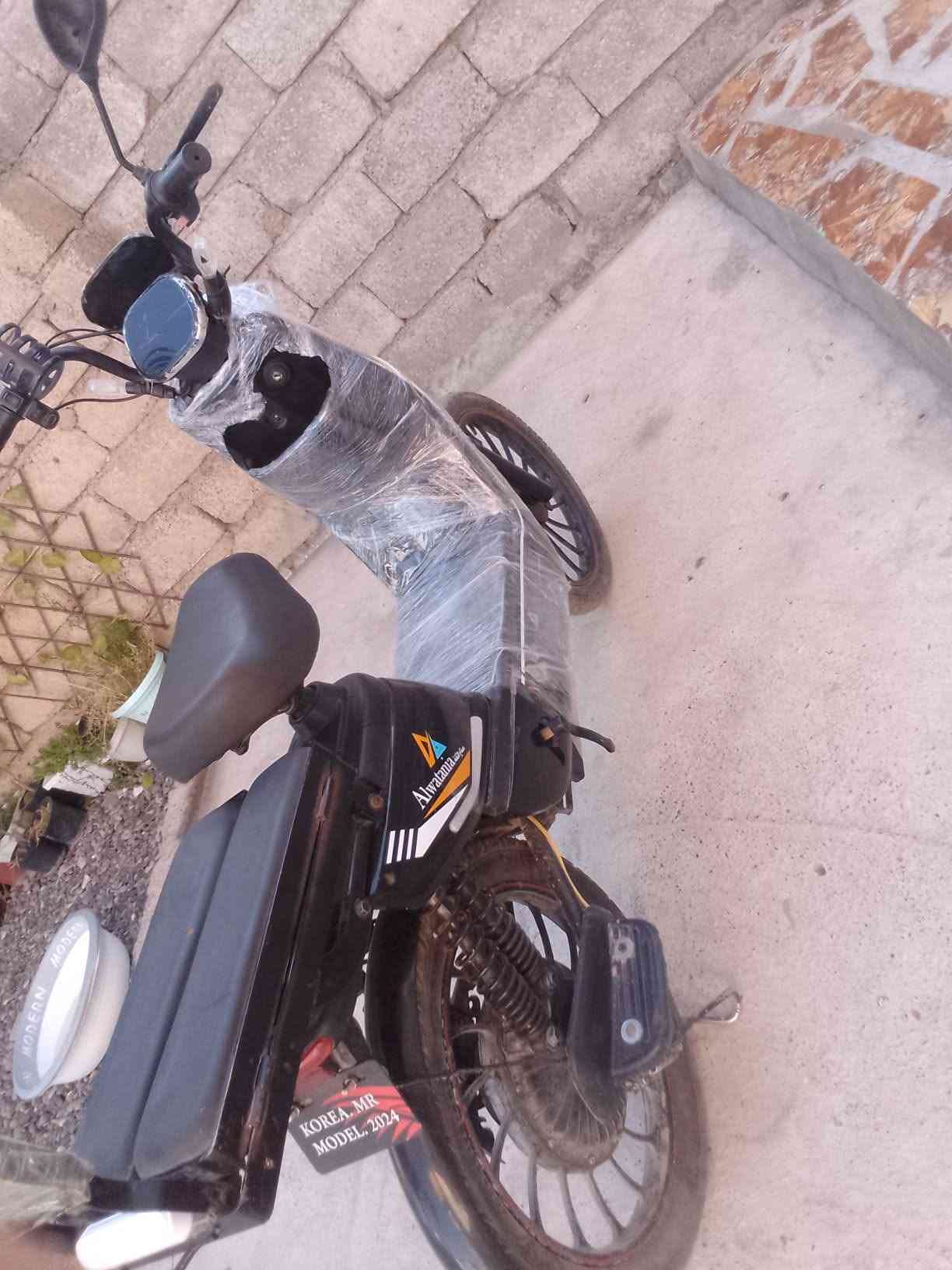 للبيع او مرااوس ب ماطور او جهاز  (275)
ماطور شحن شركة الوطنيه 
سرعه 60 
شغال كامل 
يصنع تشغيل عن بعد
