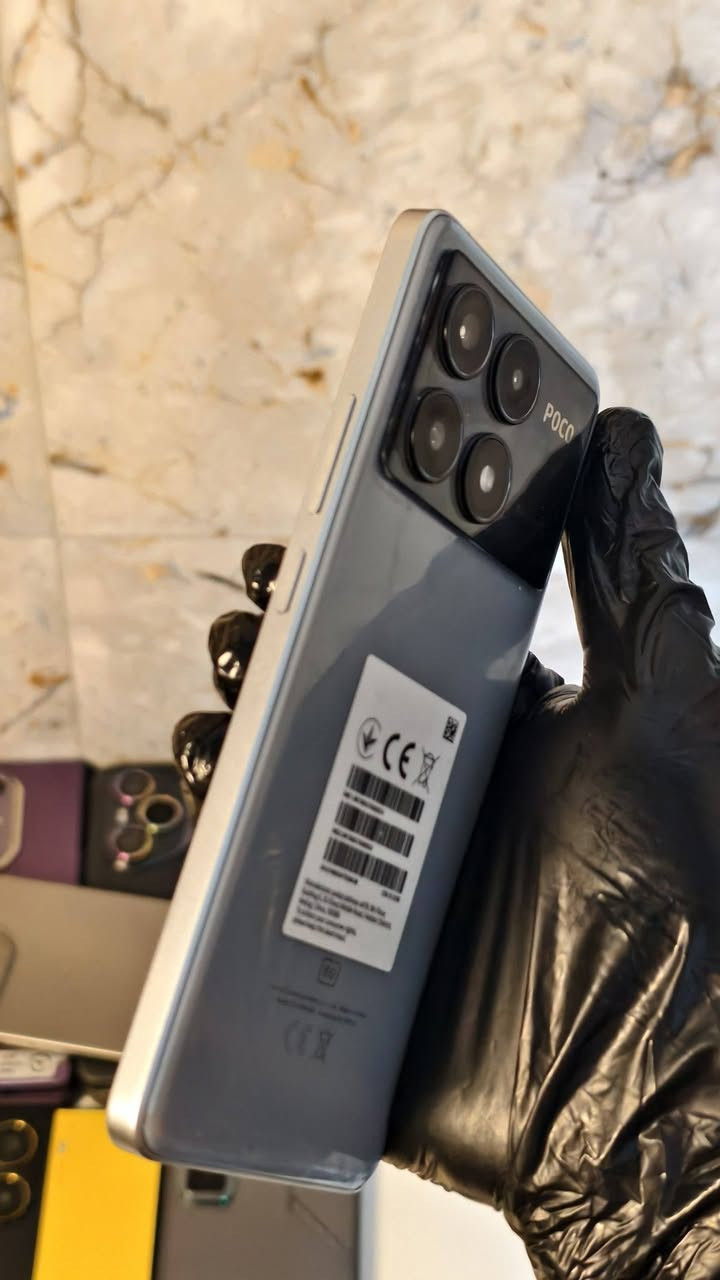 بوكو x6pro
ذاكرة 512 رام 12+12
نظيف كامل غراض 
سعرة 325 الف
للحجز واتساب ***********
