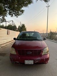 فورد فري ستار للبيع موديل 2005 محرك 6 سلندر سياره بيها عطل بالكير فقط ...