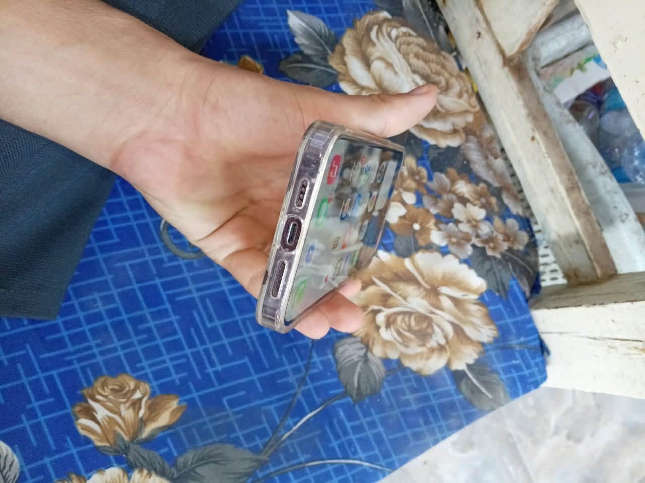 آيفون ١٤برو ماكس جديد كلشي ما مبدل بي بطاريه ٨٣ذاكرة ٢٥٦شريحه إلكترونيه تلفون جديد كلشش السعر ٩٥٠ بي مجال ***********
