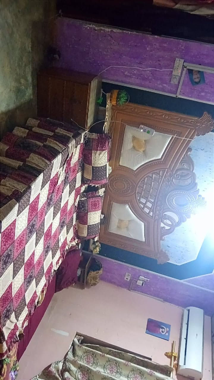 غرفه البيع
على اهذ رقم بي واتساب 
***********
