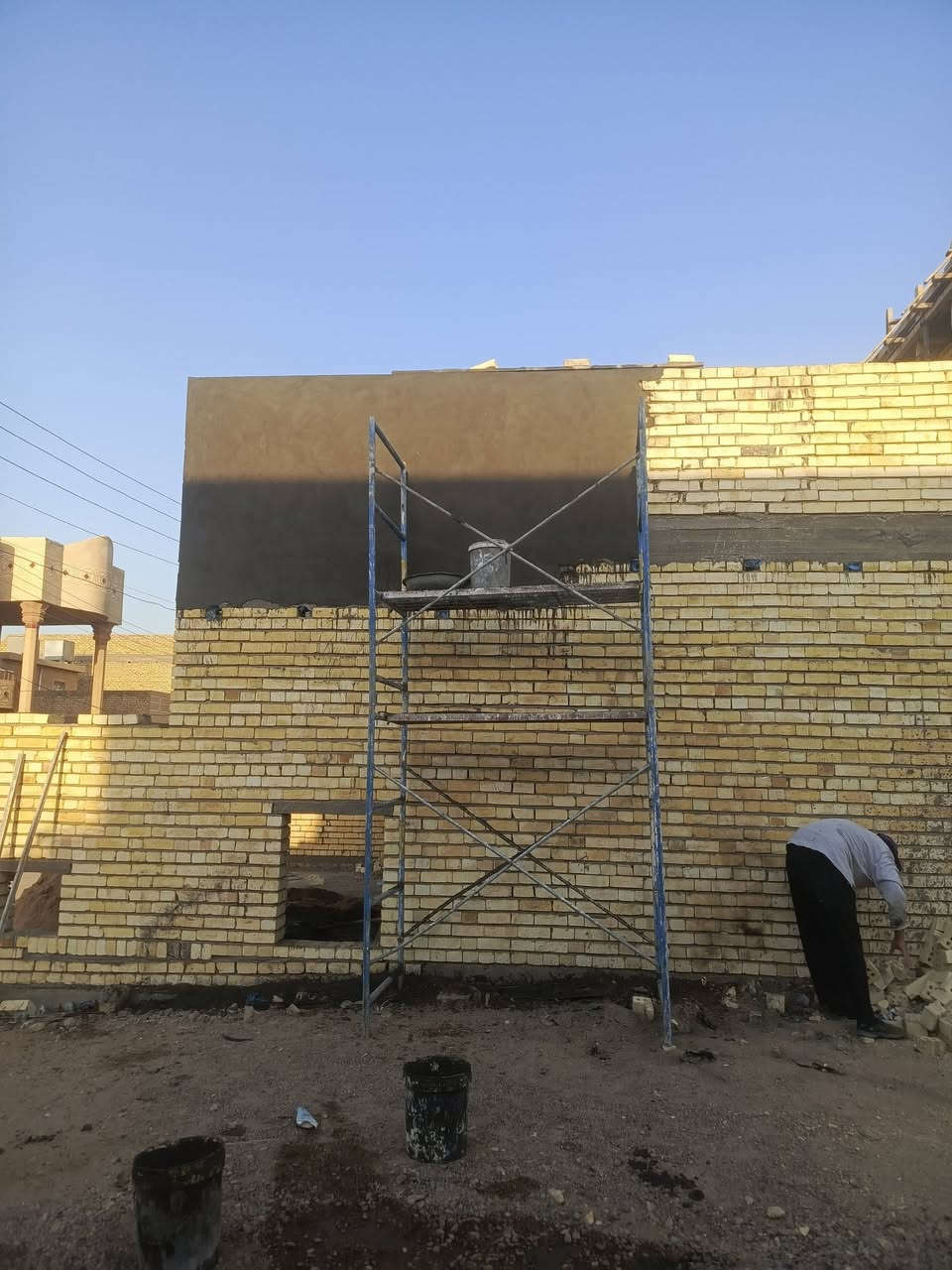 السلام عليكم لباخ متفرغ حاليا لبخ بكل انواعه قطعي وعل متر وهذا جزء من شغلي مكاني الطارميه التواصل *********** بي واتساب
