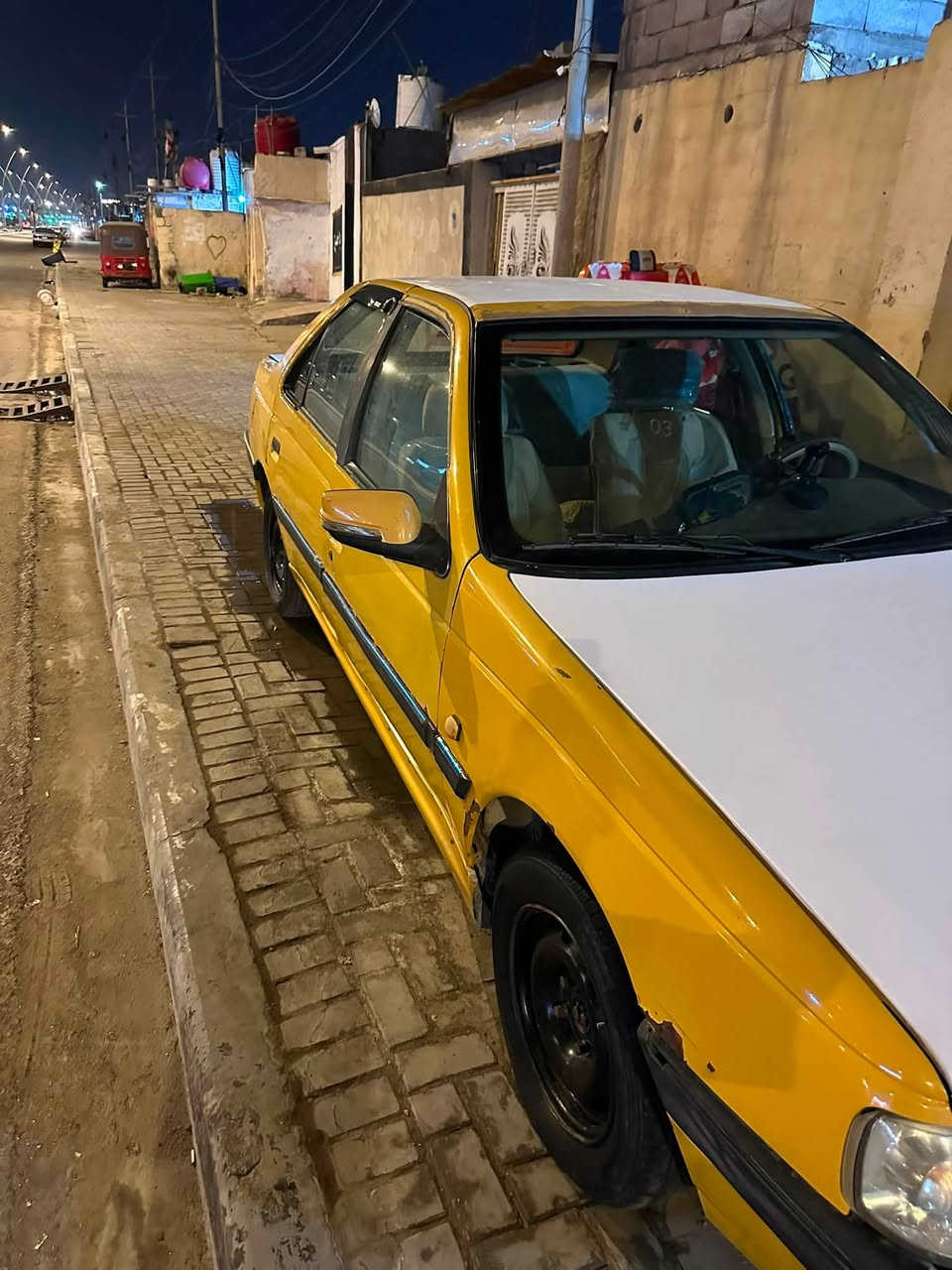 سلام عليكم سياره لبيع بيجو 405 سياره حلوه لا تنقيص وله تبغير سياره تبريد شغال ما بيه خياس هوايه بس بل دوس شويه عليه 300 هيه وغرامات عله مشتري مكاني بصره قبله سعره 23 بيه مجال رقمي ***********
