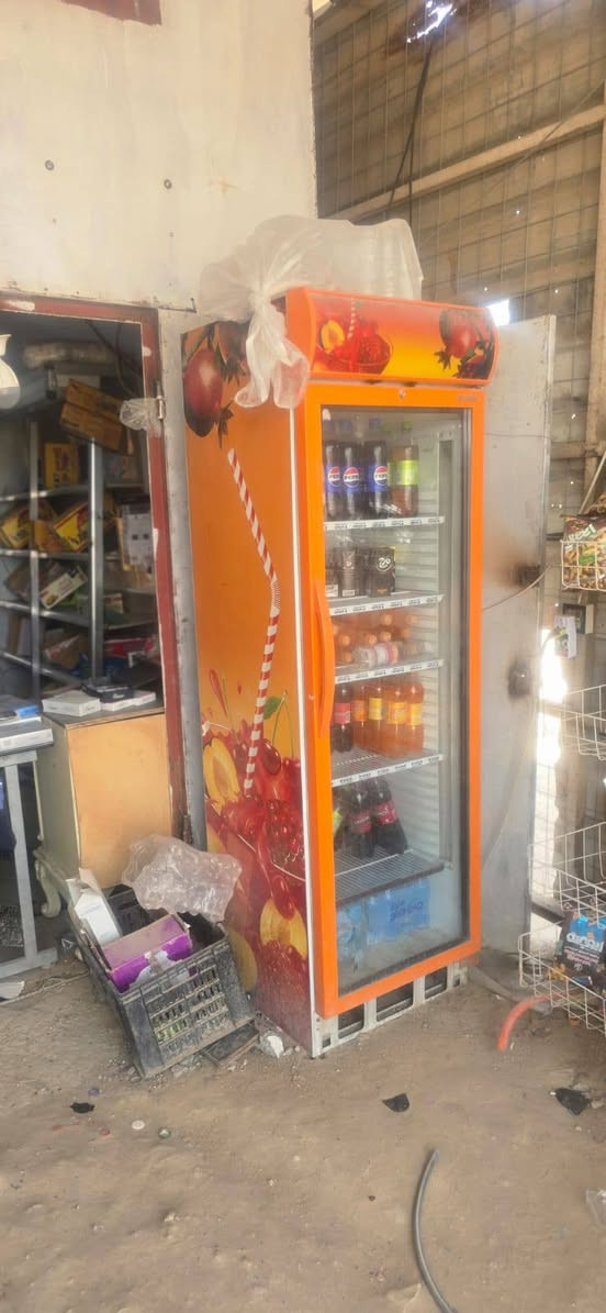 برادات للبيع العدد 5 
ابيع شلعا وحده المكان النجف 
***********
