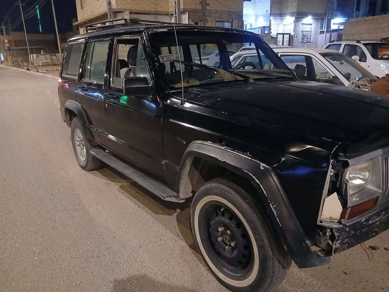 السلام عليكم جيب شيروكي موديل ١٩٩٠ رقم نجف تحويل مباشر كير مكينه ففتي جدد وحداديه جديده وتخم تاير جديد للأستفسار *********** مكاني كربلاء

