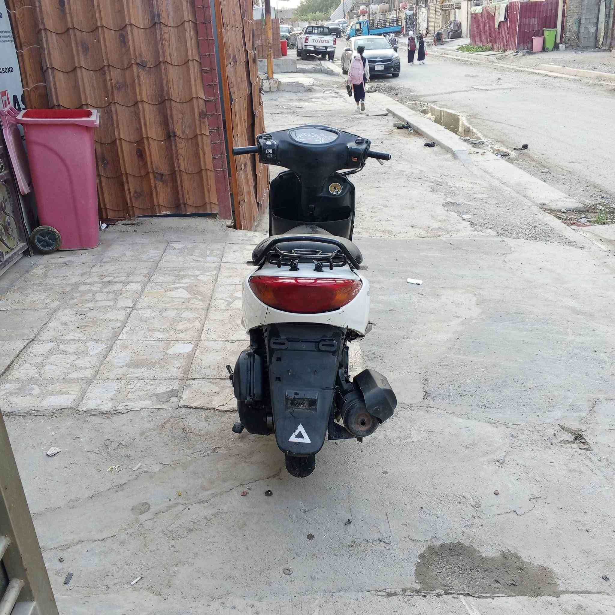 نوزل خطين • اكزاز • ١٤٠