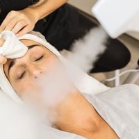 تنظيف بشرة • درمابن • سكينة شارع المكاتب