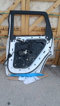 اربيل • اغراض سيارات • بيبان
