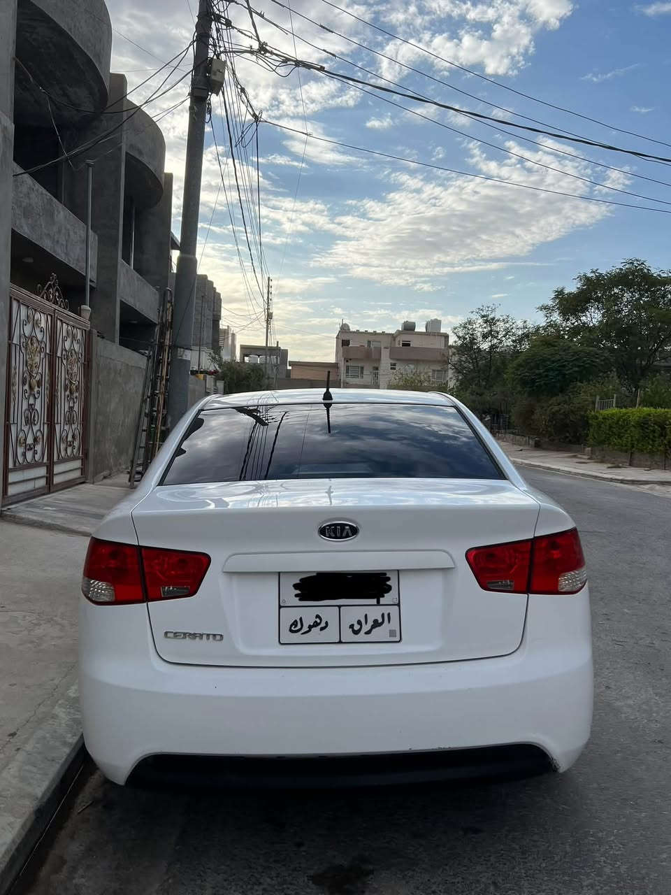 kia cerato 2010
‎کیا سیراتو گیر عادی مودیل 2010 بی‌ ده‌عم و سبخ
گیرو ماکینه شه‌رت و نه‌فه‌کری 
ئیک ته‌عدیل ده‌رگه‌هی نه‌فه‌ری سینگی
جام که‌هره‌بای چار تایره جدید
 ره‌قه‌م سه‌نه‌وی که‌فن 
غرامات--2.5 دو وه‌ره‌قه‌ و نیف
سعر--- 88 و مجال 
ره‌قه‌م‌موبایل کوره‌ک----واتسئاب
***********
عنوان--- دهوک
