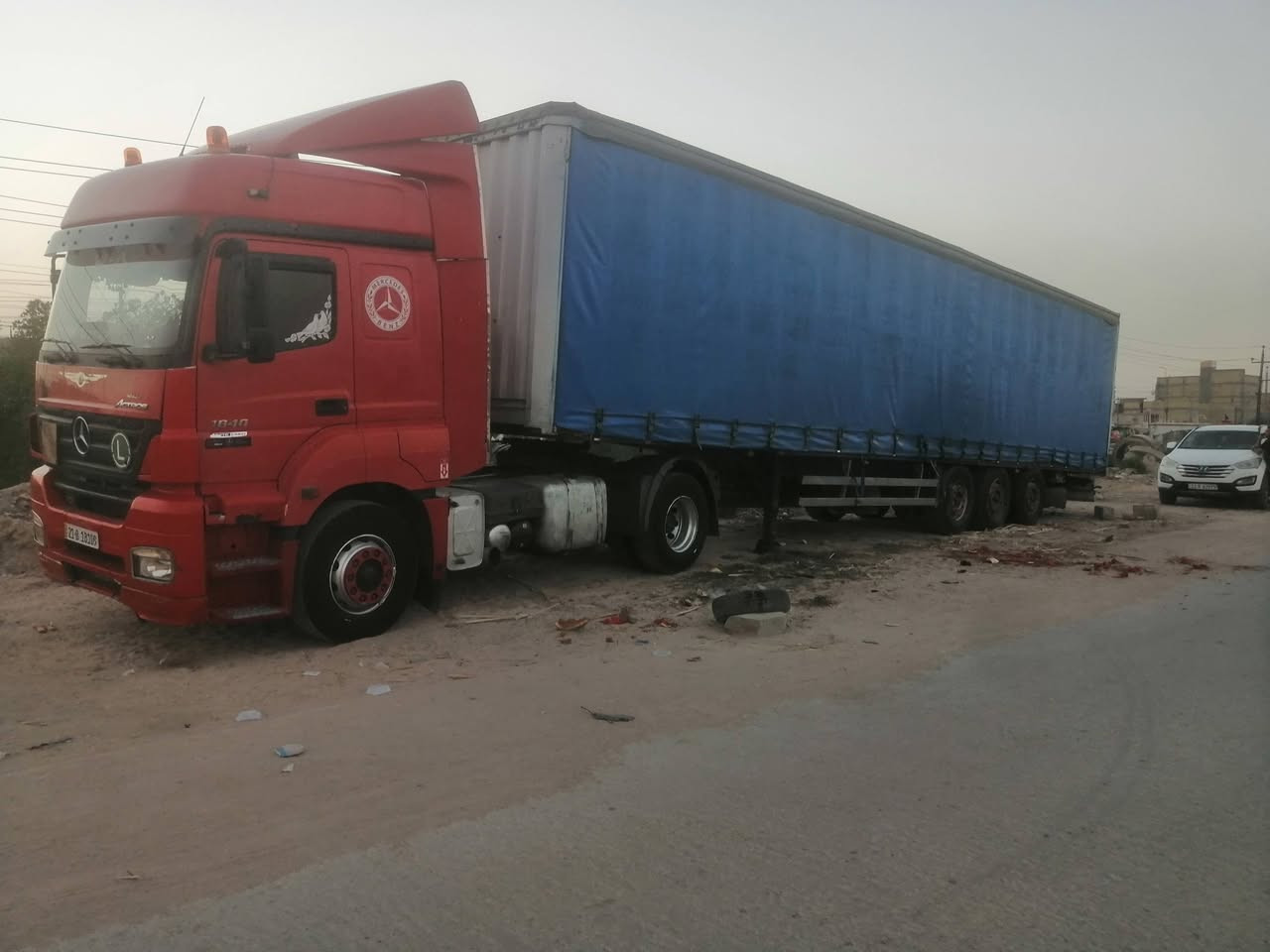 سياره اكسور موديل 2005 كير عادي مربوطه عربانه كرونه جادر كفاله عامه السعر 2500 وبيها مجال العنوان الناصريه رقم الهاتف *********** والشراي حياه الله

نص مكتوب في الصور:
- ١:١٩ مكالمات الطوارئ فقط طالب عبد علي الوطني ١٠ د عجيب! حسناً نعم إرسال رسالة...
