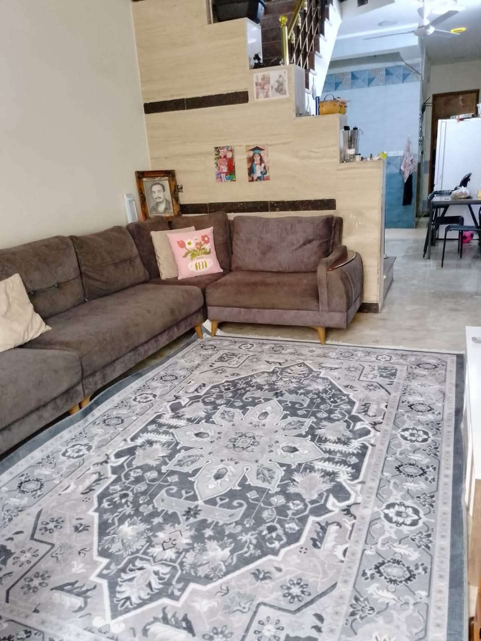 بيت للبيع • ٧٠م • شارع مدرسة الرافدين