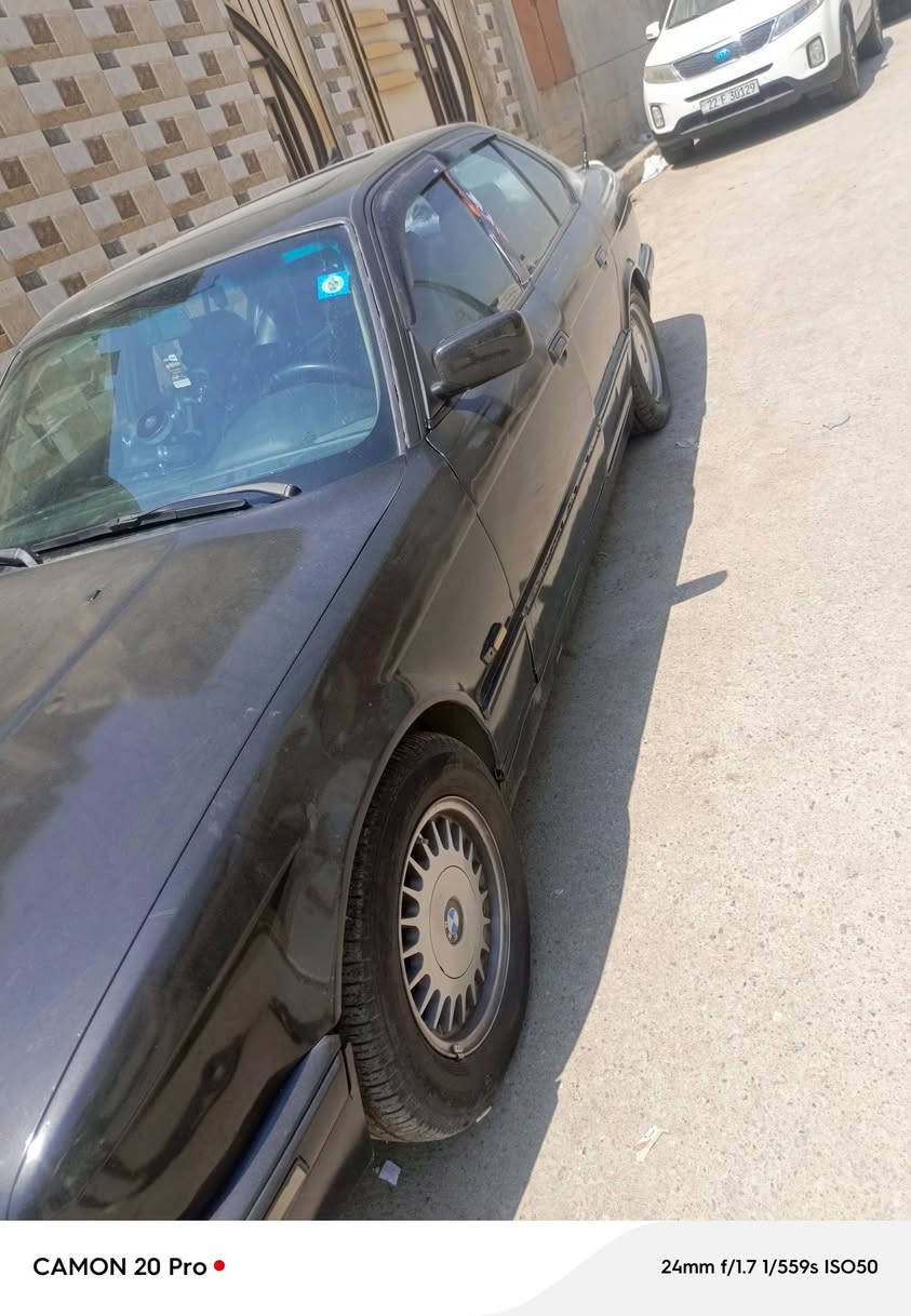 سلام عليكم بي ام 525موديل 1991  رقم نينوى  محرك كير شرط كهربائيّ كلها شقاله محرك شرط خرس لا نفخ ولا صرف سياره جاهزة ما تصرف ربع بس بيه مشرحا سقف فقط مابيه ضرر سعر 41قفل من خير***********بي واتساب
