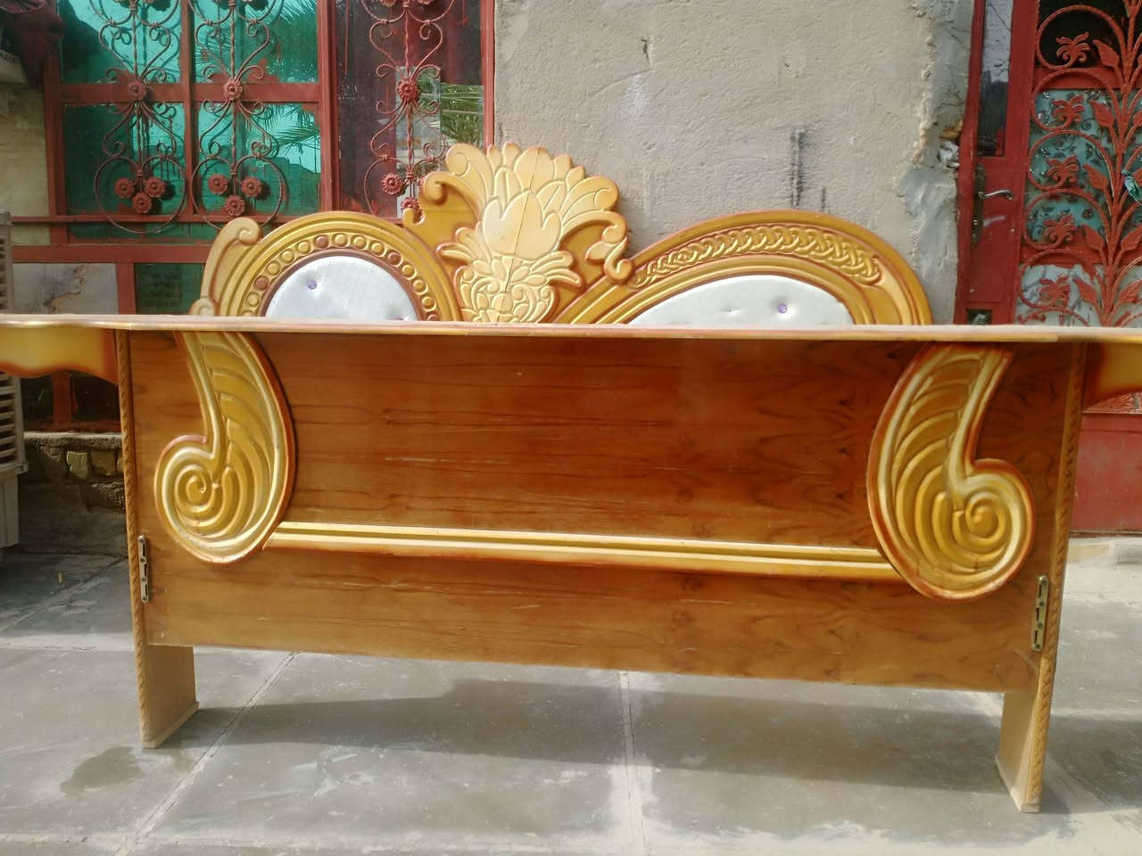 ديكور • غرفه اخشاب • للبيع