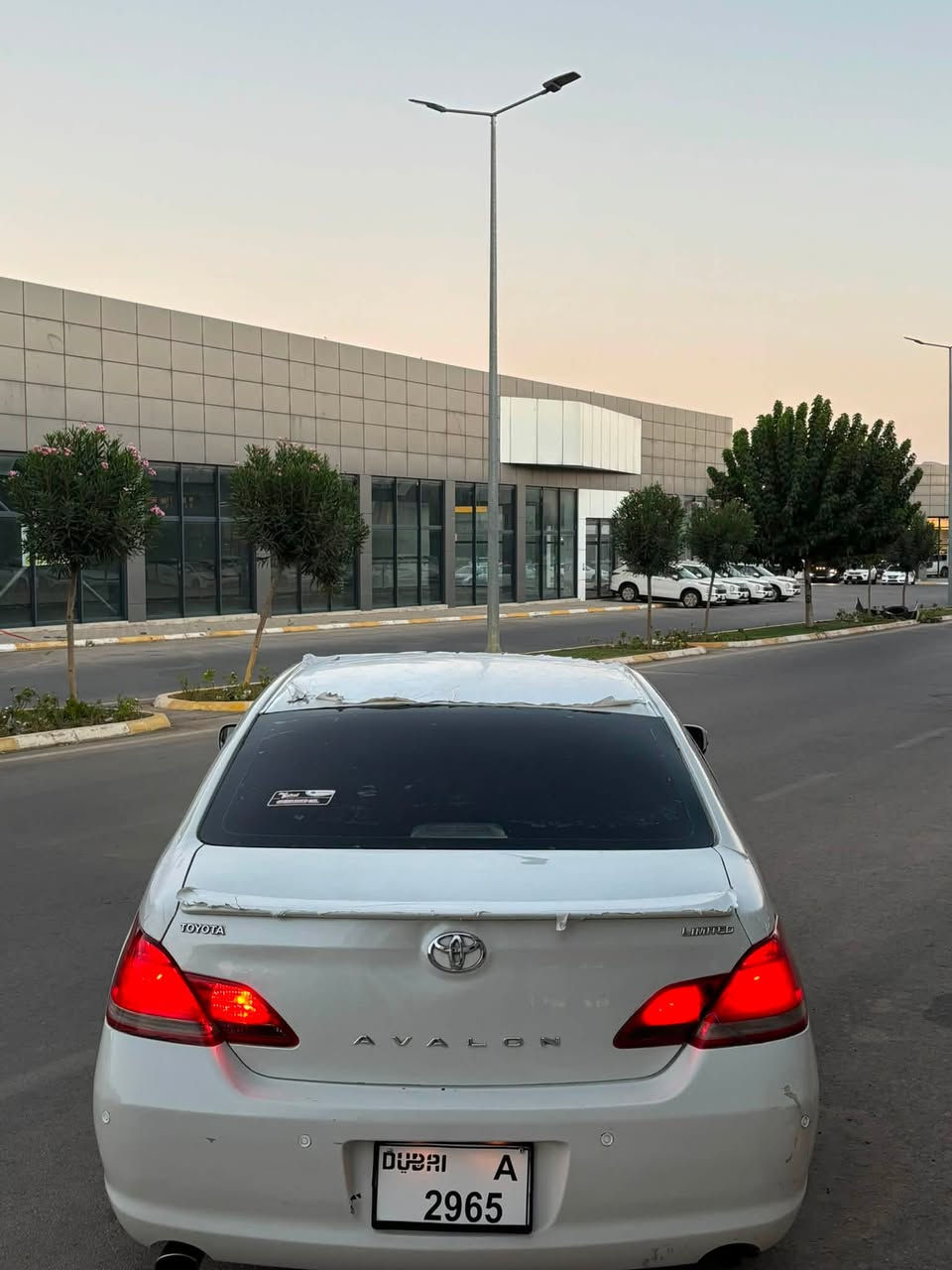 2007براوە 

سەیارەکە بەس ماشەڵای دەویت

فول مواسەفات

پێنج دەرگا بەسمە 

پەردە 

کوشن سارد و گەرم

سڵایت 

سەیارەکە کۆدی  بۆ کراوە، 

بارکودیشی پیوەیە

سەیارەکە ناو دەری پاکە، ناو زەرد جڵد 

گێڕوو مەکینە بەشەرت 

کارەبای گشتی بەشەرت

تەقە و ڕەقەی تێدا نیە بە شەرت 

شووێن سلێمانی ، 
نرخی ٥٦$

***********
