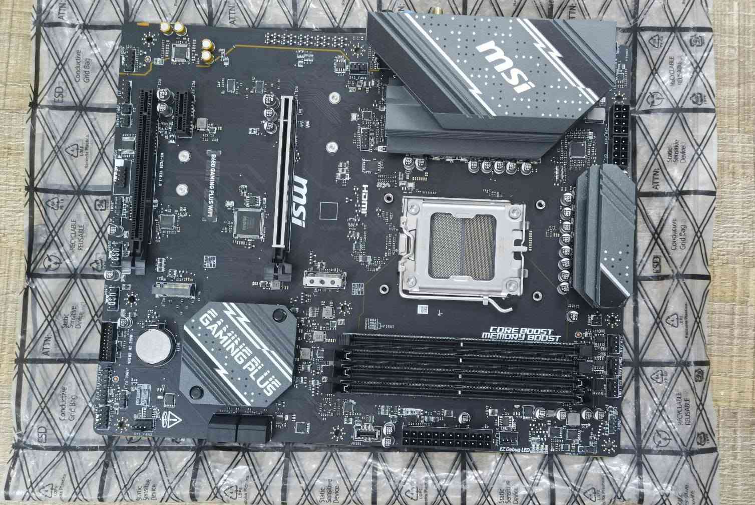 مذربورد MSI B650 • سوكيت AM5 • DDR5