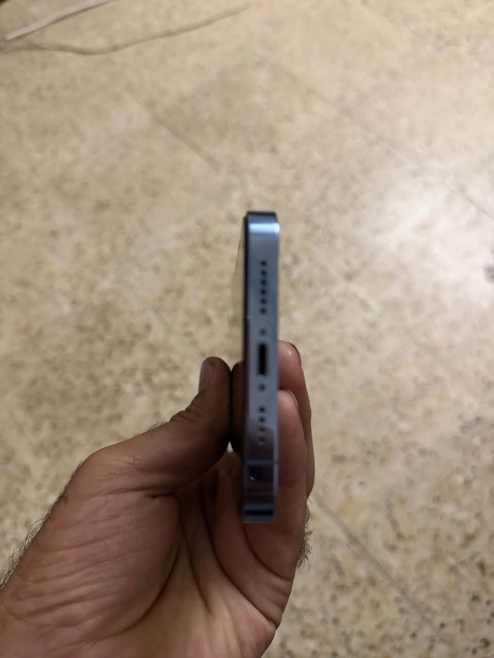 iPhone 13 Pro Max 256
جديد استخدام قليل الشاصي نضيف بدون اي تبديل مكفول بطاريه 95 مكاني بغداد جسرديالى القديم رقم للتواصل 
*********** السعر 700 وبي مجال ملحقات شاحنة فقط

نص مكتوب في الصور:
- ٩:٣١
- حول
- الاسم
- < iPhone
- إصدار iOS
- < 27.0
- اسم الطراز
- iPhone 13 Pro Max
- رقم الطراز
- MLKV3LL/A
- الرقم التسلسلي
- RX3P7YYVVN
- الأغاني
- .
- الفيديوهات
- الصور
- السعة
- ٢٥٦ غ.ب.
- متوفرة
- ٢٣٤,٨٧ غ.ب.
- عنوان Wi-Fi
- C0:2C:5C:78:50:E5
- Bluetooth
- C0:2C:5C:6A:9A:62
- البرنامج الثابت للمودم
- 7.00.01
- ١٠٠
- حالة البطارية والشحن
- كما هو الحال مع البطاريات القابلة لإعادة الشحن، بطارية الهاتف قابلة للاستهلاك وتصبح أقل فاعلية مع الوقت. معرفة المزيد...
- الحد الأقصى للقدرة
- ٩٥٪
- هذا قياس لقدرة البطارية مقارنة بقدرتها عندما كانت جديدة. قد تتسبب القدرة المنخفضة بتقليل ساعات الاستخدام بين عملية الشحن والأخرى.
- أقصى قدرة للأداء
- ستساعد الأنظمة المضمنة في النظام والمكونات في تخفيف آثار الأداء التي قد تلاحظها أثناء التقدم الكيميائي في عمر بطارية iPhone.
- شحن البطارية المحسن
- للحد من استنزاف عمر البطارية، يتعلم الـ iPhone من عادات الشحن اليومية، بحيث ينتظر ولا يتجاوز ٨٠٪ حتى يحين موعد حاجتك إلى استخدامه.