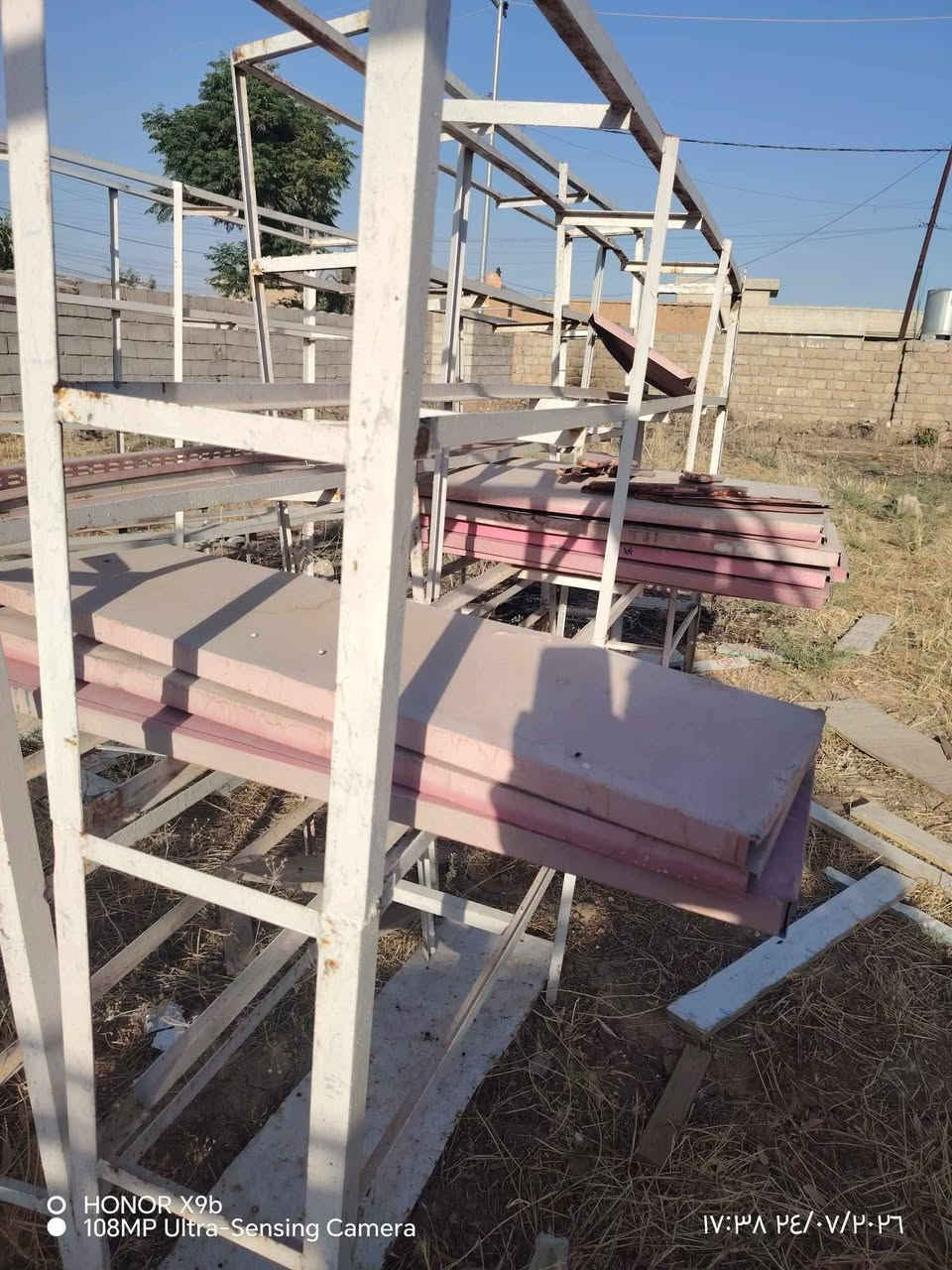 سلام عليكم 
مكلف بالنشر 
متاح رفوف 
الاستفسار التصال على الرقم  ***********
او مراسله زين العابدين ال جبوري
