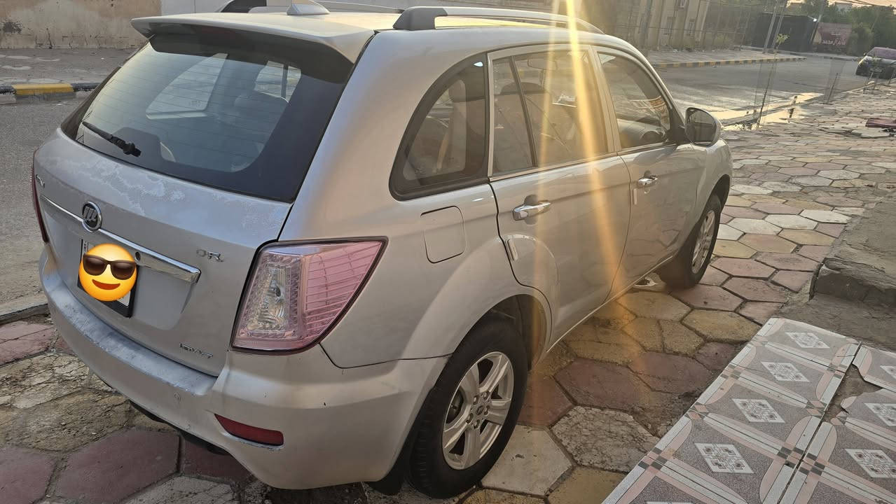 السلام عليكم ليفان x60 2016 محرك 1800 مكفولة تبريد تدفئه شغال ونعمه من الله ماشية 103 الف البنيد مجورد ولاسقين فابيلون القماره بيها جراد رقم بصره الماني سنويه 2028 راعيها والسياره في ميسان العماره السعر اتصل واني خادم ***********
