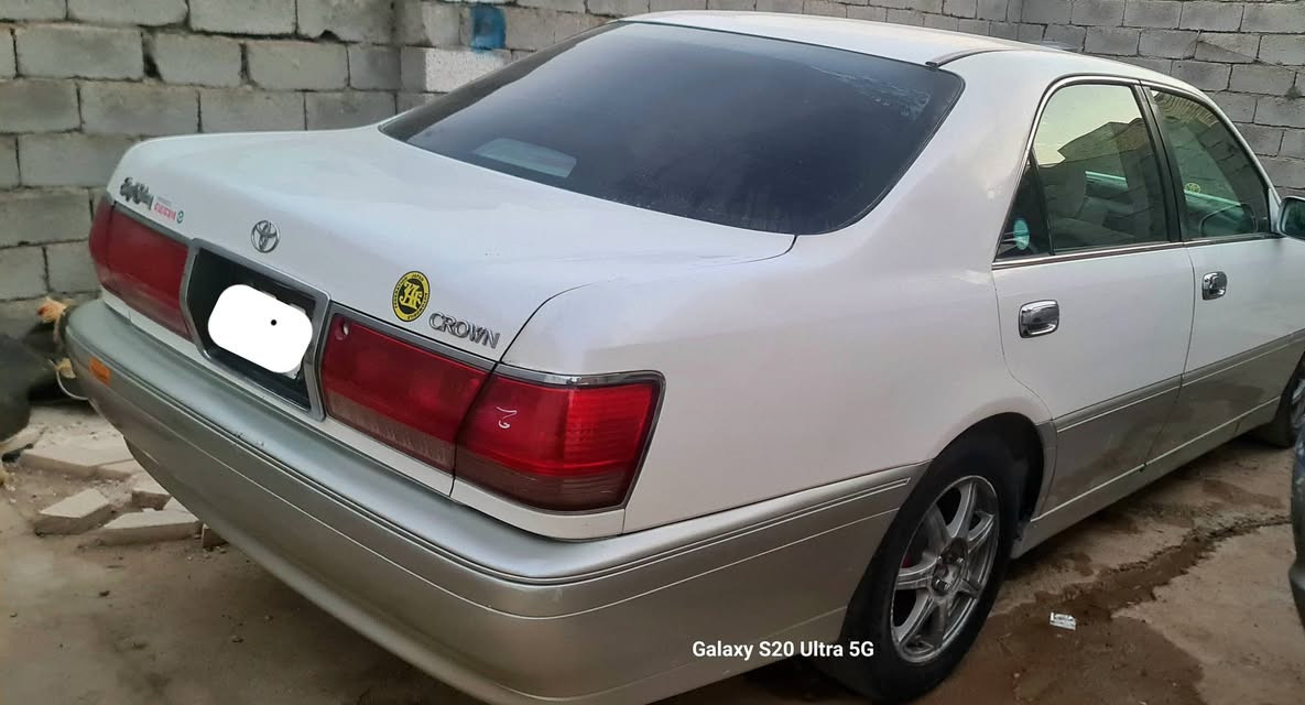 ملكه كص جنطه كرستال خضراوي محرك ديفور 
جاهزه السعر 27 @إشارة ***********
