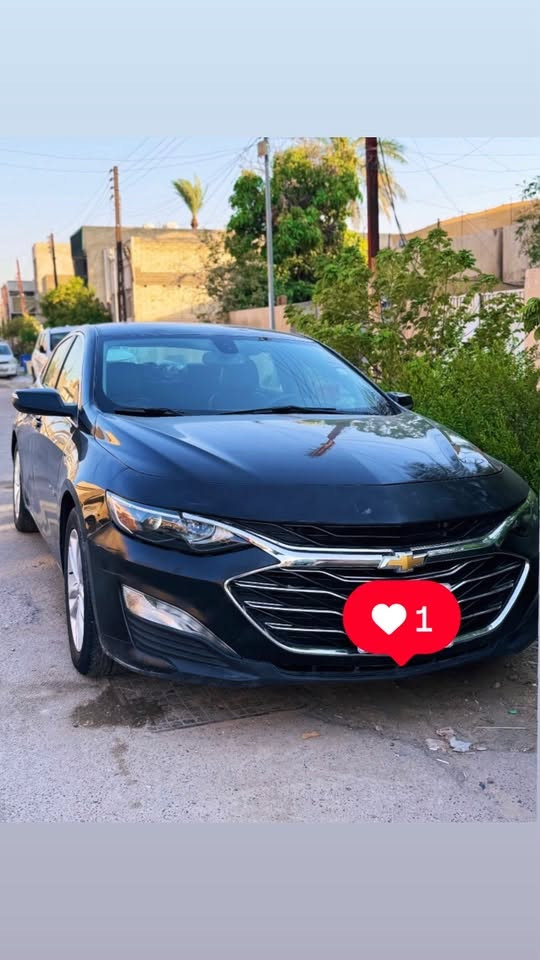 السلام عليكم
ماليبو 2017 Lt2 
فول عدا الفتحة 
كير محرك تبريد صدر امامي 
كله جديد 
منظومة تبريد كاملة جديدة ثلج 
بجم ٢٠٢٤ وموجودة الصور قبل التحديث 
كشنات+ ابواب+ ستيرن +دشبول كله جلد + انارة
كشنات كهرباء الجهتين+ تدفئة
اربع بصمات + الصندوك وبصمة تشغيل اكيد 
تشغيل عن بعد 
الداخل نيكل شاشة وعدادات بريمير 
ويل ١٧ 
زنون عدسات ب ٣٥٠ شديته 
السيارة جاهزة 

اني مستعجل ع البيع وياريت محد يكسر بيها 
عارضها ب 81 وبيها مجال للشراي 
مكاني بغداد غزالية او عامرية
***********
