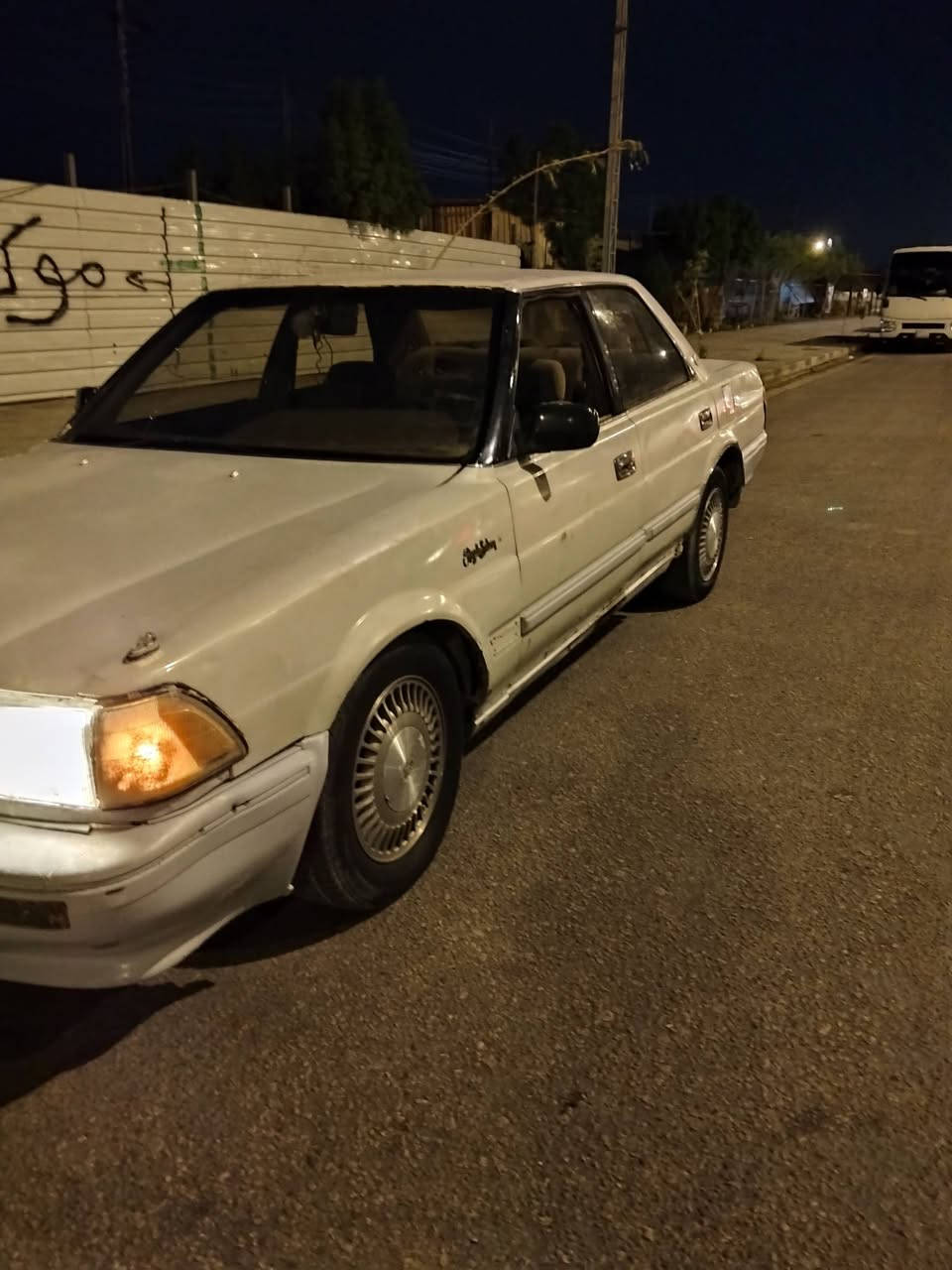 تيوتا كراون هارتوب  موديل 1990 السيارة جاهزة  لونها ابيض لؤلؤي والسيارة ما مصبوغة علة البلاد  صبغها جارد
سلام عليكم اراوس حسب القناعة 
تيوتا كراون هارتوب  موديل 1990 السيارة جاهزة  لونها ابيض لؤلؤي والسيارة ما مصبوغة علة البلاد  صبغها جارد 
ملاحظة السيارة مكفولة من الكص والصوليات وراعية موجود 
مكينة وكير جدد بيها مكينة فيفتي 2.5 
رقمها قادسية مكاني نجف كوفة حدادية جاهزة بيها دوية بلبوربرين فقط  السعر 27بيها مجال  هاذة رقمي بي واتساب ***********
