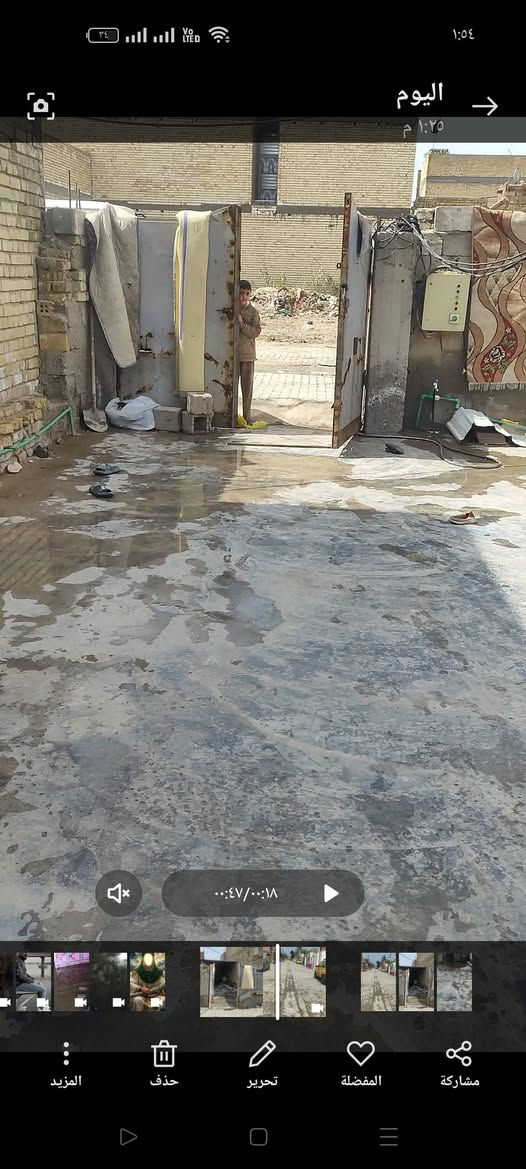 السلام عليكم بيت للبيع مساحه 208 وجهه 8 ونزال 26. سند 25 ابيعه كاع العنوان سبع قصور شارع ابو علي فرع مصور مرتضى الرماحي الفرع كامل الخدمات عرض الشارع 10 متر السعر 53 وبي مجال ***********

