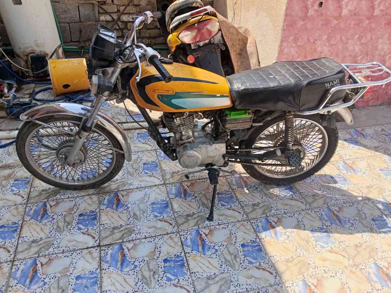 سلام عليكم دراجه 4كير كلك كلك كلك عوزها ترتيبات كهربائ شغاله سعر400وبيها مجال  عوان كوت حي جهاد 
متواجد ع خاص ***********
