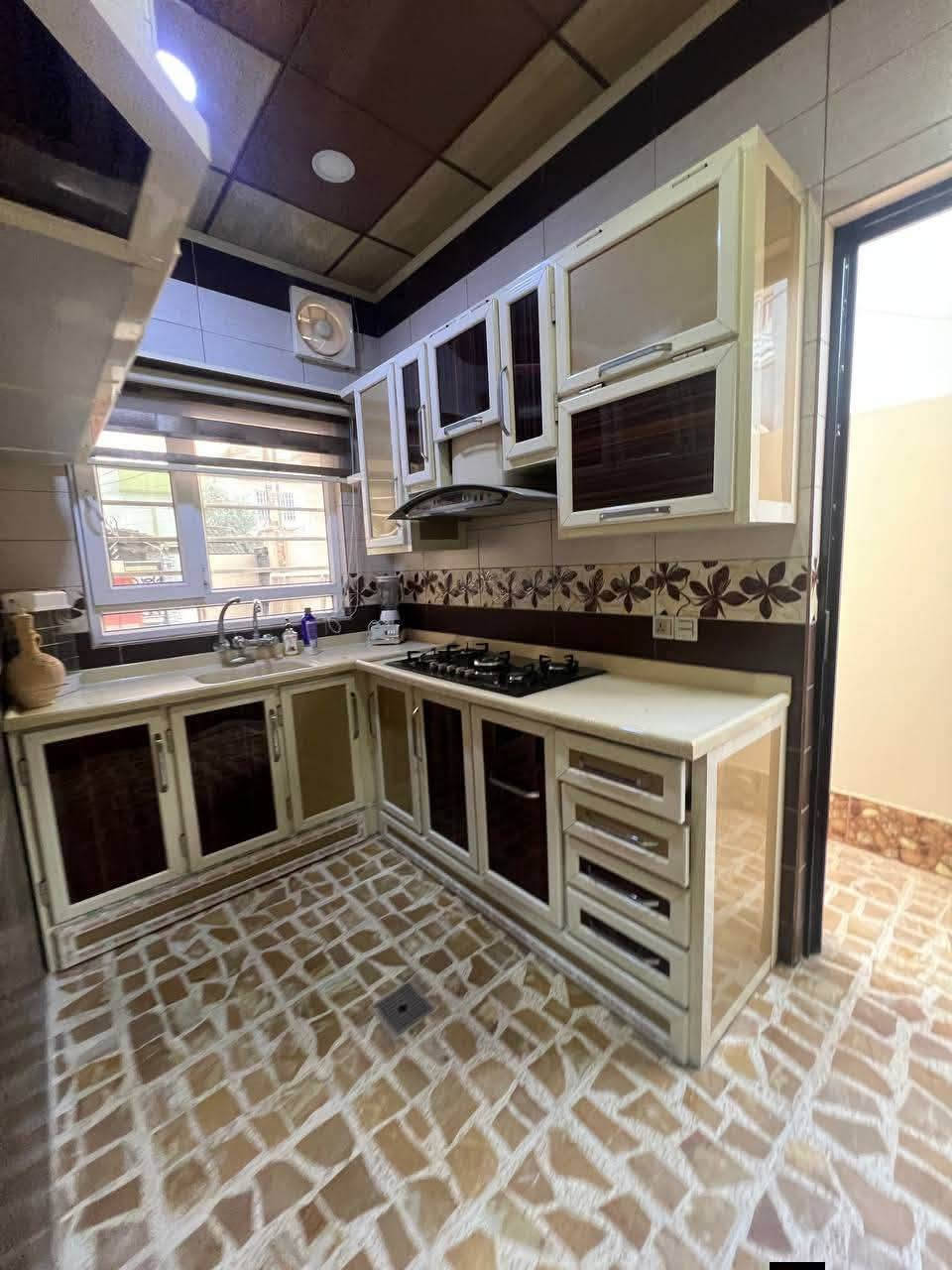 حي الصديق الاولى • ١٠٠م • دار ركن