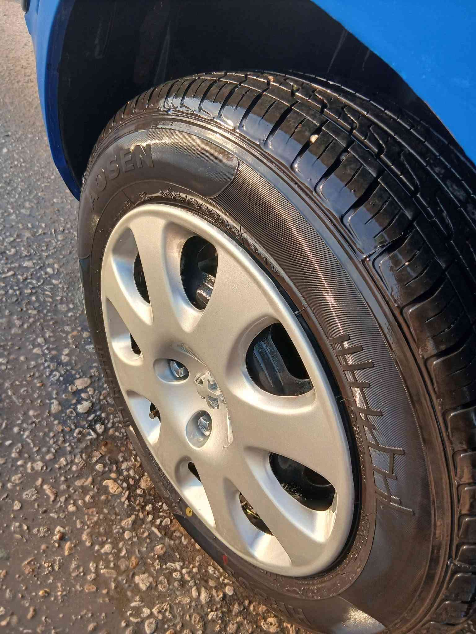 بيجو ٣٠٧ بغداد حائز ٢ راعيه بغداد اسوي وكاله فقط
سياره حاهزه كلهه شغل وتطلع 

كير محرك وارد يابان 
تبريد ثلج 
وتس ***********
