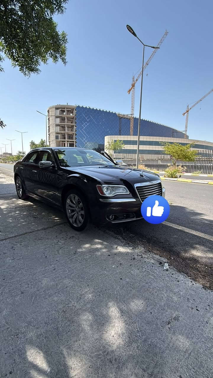 السلام عليكم
كرايسلر C300 خليجيه
موديل 2012
فول VIP
مكينه 3600 
كير طياره
دفع خلفي اكسل
رادار امامي رادار خلفي مري قلاب تدفئة تبريد كشنات 
كشنات جلد كشنات كهرباء تبريد قطعتين شاشه كبيرة دواسة البنزين والبريك تحكم كهربائي والمزيد من المواصفات
لون السياره جوزي غير محدد
حادث السياره صفحه صبغ بدون ايرباكات بدون دواخل بدون تبديل
سنوية جديدة رقم بغداد الجديد

رقمي للتواصل ***********
اقبل مراوس 
السعر 155$ قابل للتفاوض
اذا ماتجي وتشوف السيارة ما انطيك اتفاوض وياك علموبايل
