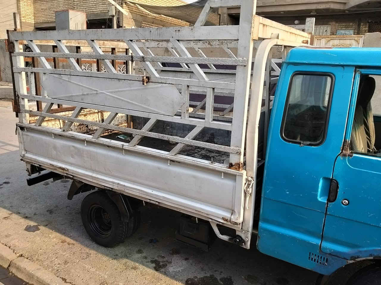 السلام عليكم كيا بنكو البيع موديل 96 تحويل ثاني يوم رقم بغداد مشروع وطني سنويه 30 سياره مكفوله مكينة حاويه كير اكسن باور مكفولات تخم تاير 6جنكال قماره بلاديه شاصي رقم شاصي مكفول سعر 45بيه مجال للطيبين العنوان بغداد العماري رقم الهاتف ***********
