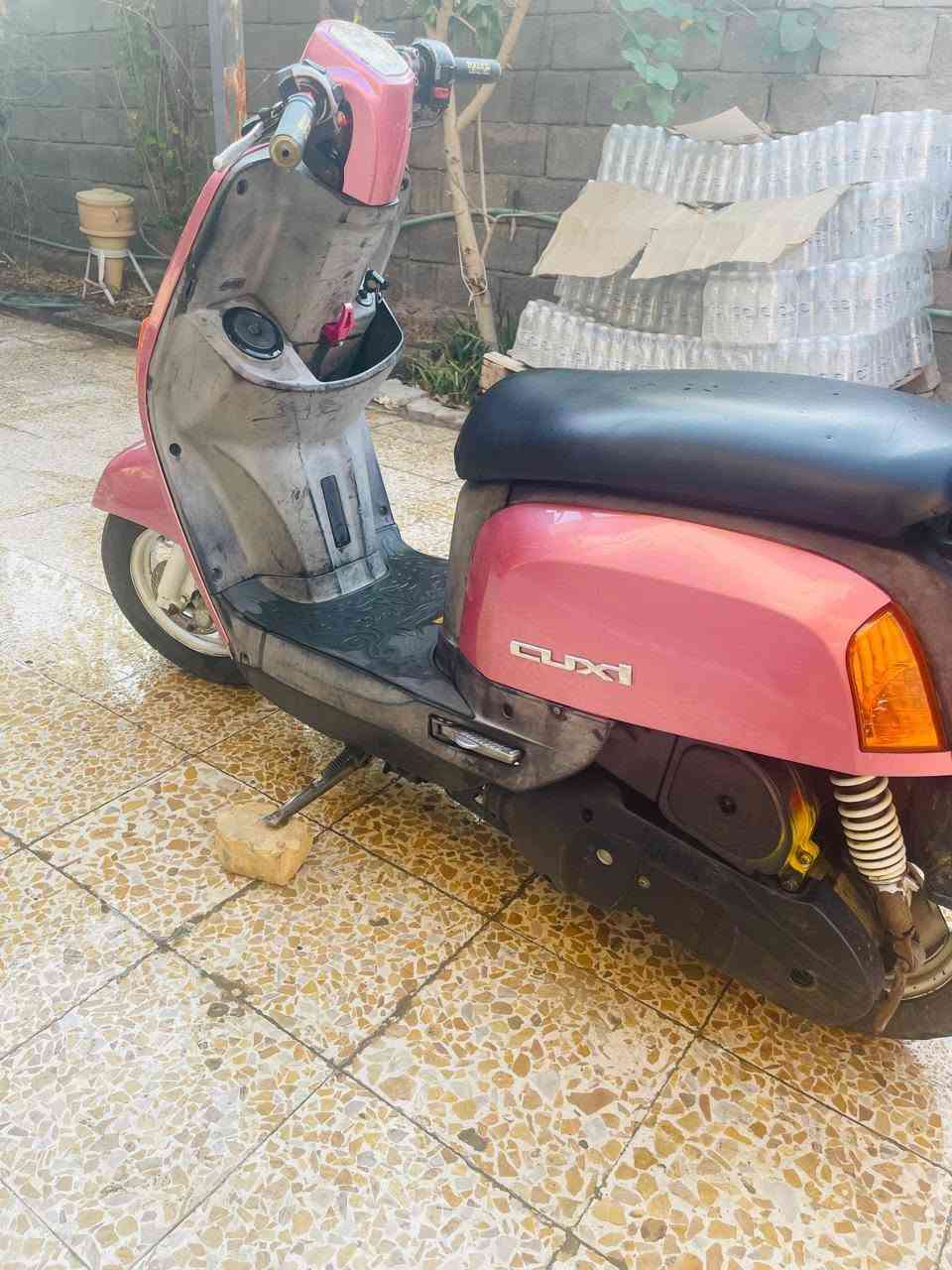 سلام عليكم دراجه بوليس نوزل دراجه جديده بمعنه الكلمه كهربائيات كلها شغاله السعر 650 وبيها مجال قليل للشراي  الموقع بصره شط العرب قرب جسر خالد الرقم واتساب ***********

