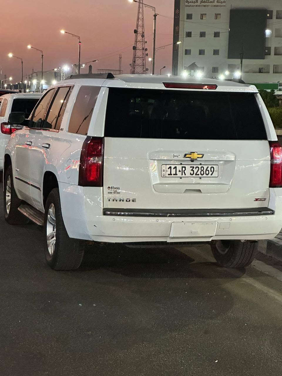 السلام عليكم تاهو للبيع بيع مستعجل كلش موجود بالسونار لاتسئلني شبيها 
مديل 2018 وارد أمريكي
اعلئ فئه بالتاهو مواصفات Z71كشنات ملكي Vlp سياره فول مواصفات ع الأخير رقم بغداد دولي بسمي السعر 235 بيها مجال كلش بسيط تخم تاير حداده تبريد سياره جاهزه العنوان البصره القبله والسونار بالمنشور  استفسار*********** واتساب  اتصال
