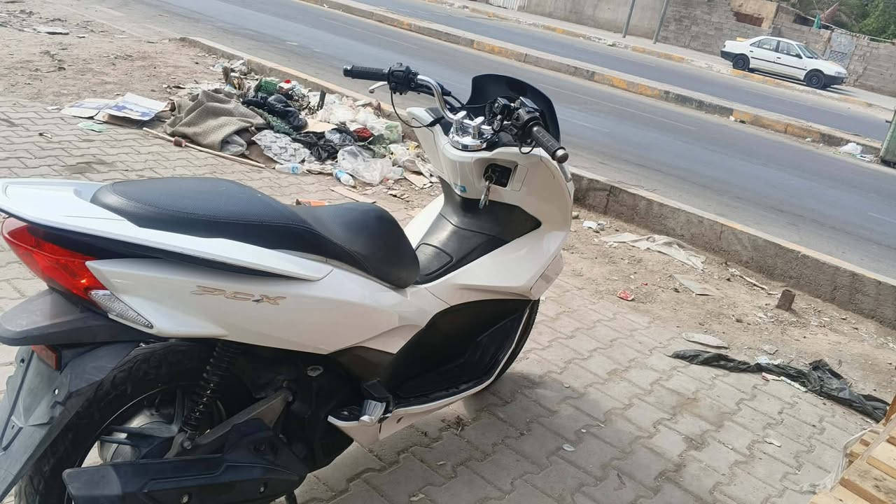 سلام عليكم دراجه بي سي اكس جيل الثاني ياباني
دراجه ما نقصها شي كفراتها نضيفه دراجه حلوه ونضيفه
السعر12 رقم الهاتف ***********مكان مدينه الصدر
