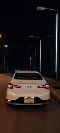 ٤ طلاب • خط جامعة • بغداد
