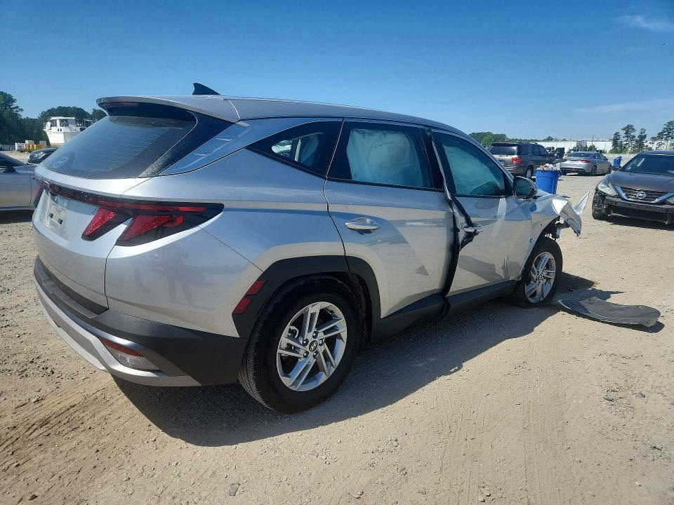 هيونداي توسان 2025 Sel 

وارد امريكي 

مواصفات اعتيادية

عداد المسافة : 15000mile

🛑 ضرر موضح بالصور 🛑

ملاحظة ‼️ مدة الوصول شهر ونصف الى ميناء العقبة 

السعر في العقبة 🏷️ 92$ 
السعر على كتاب الشهداء 🏷️ 108$ 

هـ : ***********

