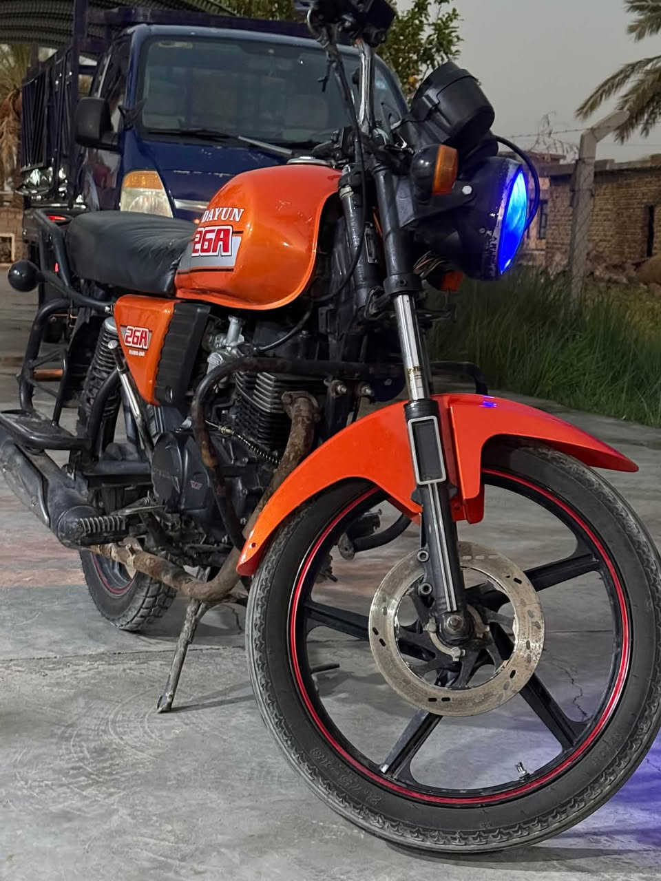 السلام عليكم 
دايوان 2023
أوراق سكنر 
محرك 200cc خمس نجوم 🌟 
الدراجه كفاله عامه 
كهربايئات كامله ما ناقصها شي 
 العنوان بابل محاويل قرب صيطره الآثار 
للاتصال ***********
السعر مليون وميه وبيها مجال
