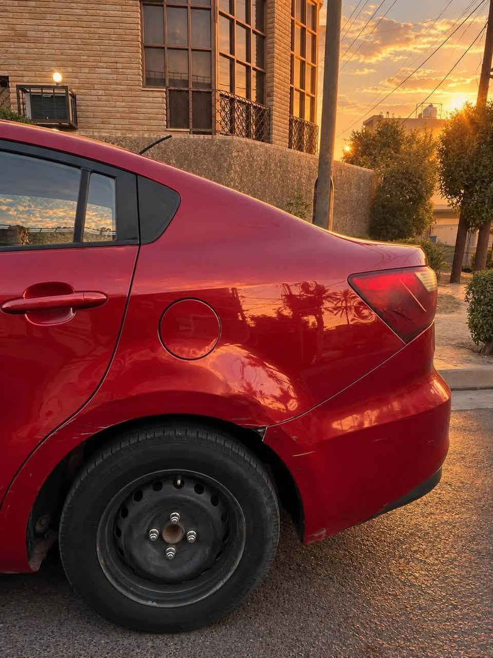 للبيع ريو خليجي موديل ١٦ 
تفاصيلها بالصور 
مكفوله مابيها صبغ 
بيها طخطخات بعدها ممعالجيها واضحه بالصور الدعاميات صبغ 
ب ٧٥ ورقه بيها مجال 
سنويه ساقطه رقم قديم السيارة تجي تشوفها ع وضعها ابيع تجي تفحص بيك خير و تدلل 
مكانها حي الجامعه 
*********** بغداد, العراق

