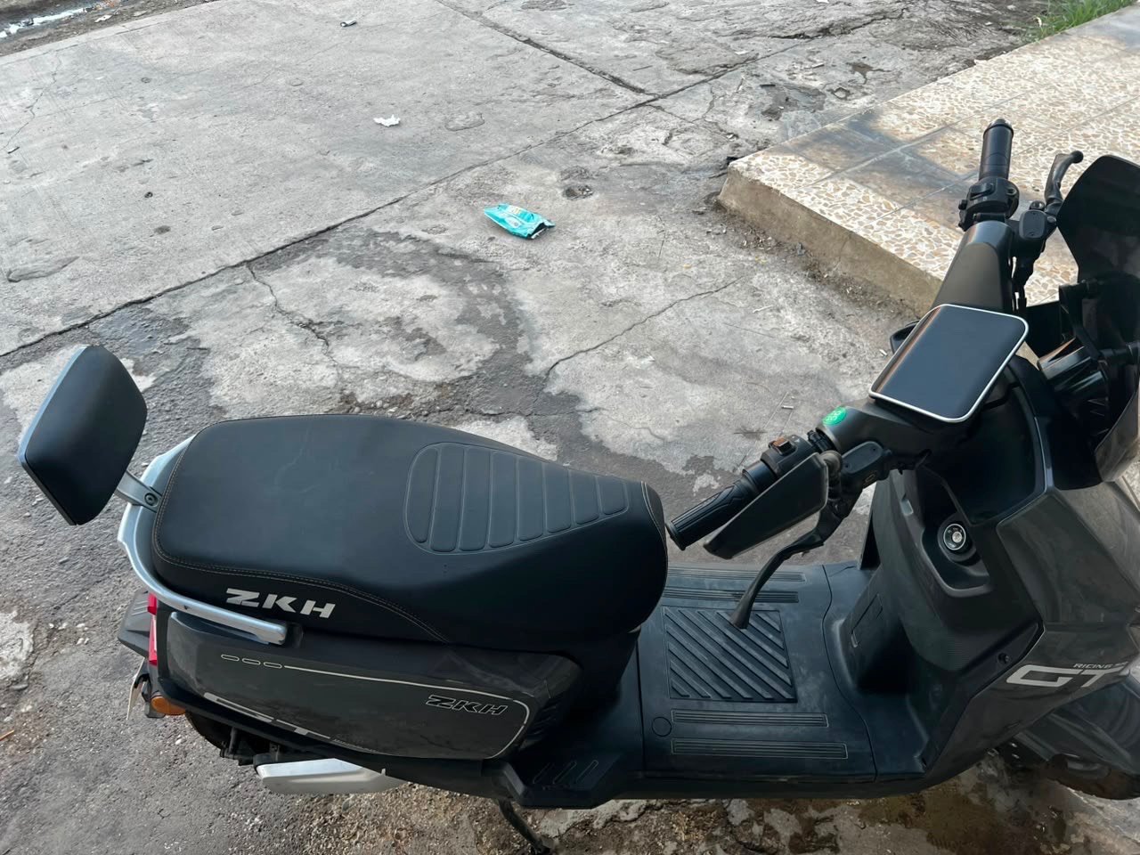دراجة دارجة شحن للبيع 4نمره 6بطاريات الملف 2500وحش

كلشي مابي وكلشي مايحتاجلو افحص وبالعافية

900 الف 

***********بي واتساب
