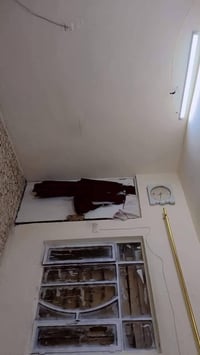 من رخصت الادمن  للبيع بيت في حيل بساتين يم اسواق سنتر البيت 120 مربع 2...