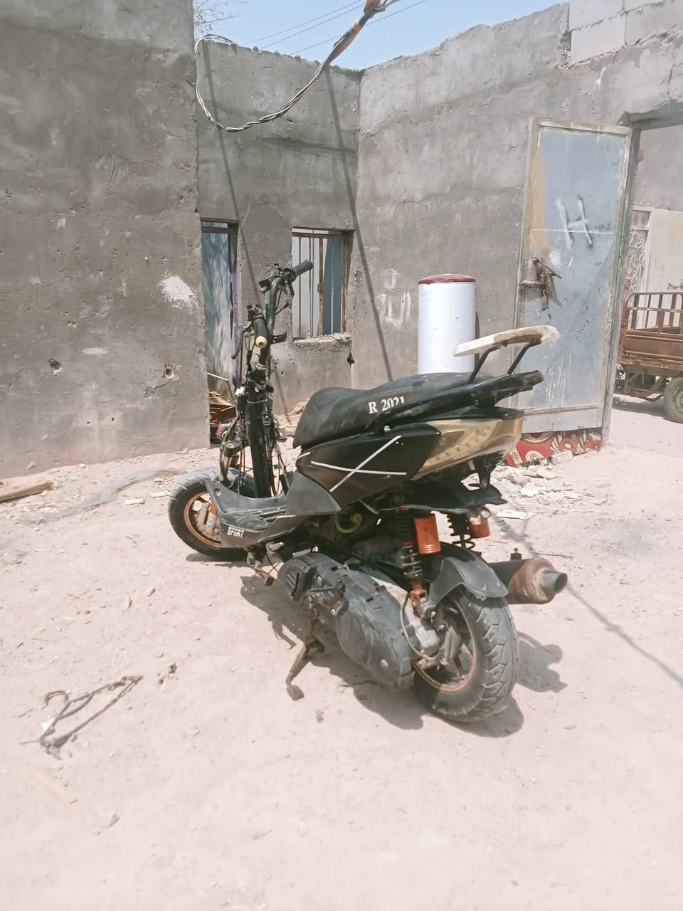 البيع بيه خلل ماعرف شنو تخربط السعر ***********
