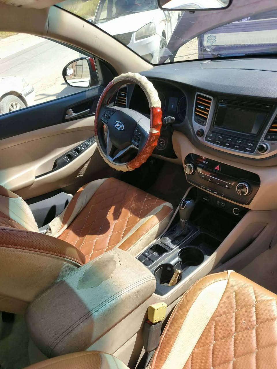 توسان 2018امريكيه مكينه 2000دوش جاهزه ع اخير تفاصيل ااتصل بيع او مراوس السعر 120وبيه مجال ***********مكاني حله
