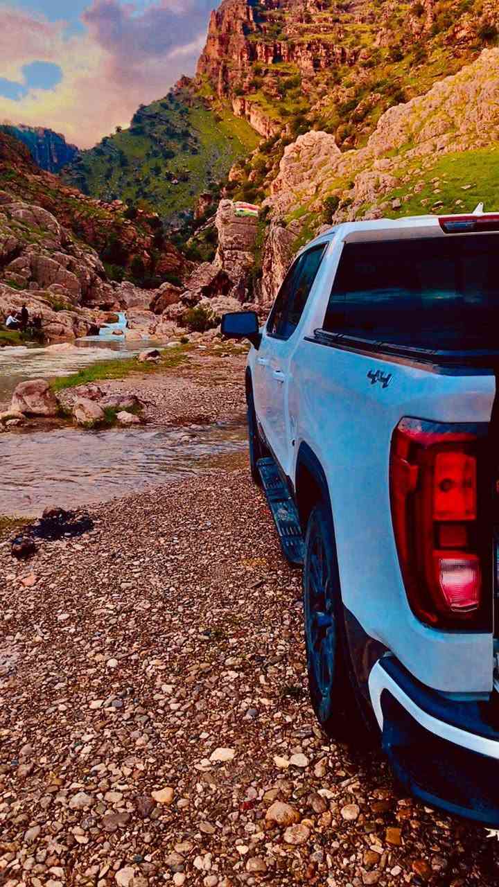 للبيع والمراوس GMC Sierra 2024
✅ الفيشن الشكل الجديد

✅ ماشية 40,000 km

✅ باب طويل – بدي قصير، المرغوب

✅ محرك 5.3 V8

✅ نظام 4×4 فورويل+2*4تويل
✅ حساسات 360 درجة من جميع الجهات

✅ رادار أمامي وخلفي وجانبي 360 درجة

✅ كاميرات 360 درجة + كامرة بالبدي + شاشة

✅ داخلية جلد

✅ كشنات تدفئة وتبريد أمامية وخلفية

✅ توقف ذاتي عند الرجوع + Auto Stop

✅ داتا شو بالدشبول

✅ جامة خلفية 3 قطع كهربائية

✅ 5 أنظمة قيادة

✅ كير 10 نمر

✅ تشغيل عن بُعد

✅ كير طرح

✅ شاشات ديجيتال بالكامل
السياره رقم شهداء باقي سنه وتخلص
تستلم وكالة عامة بالسياره 

⚠️ السيارة حادث السونر، والتفاصيل والصور مرفقة بالمنشور.

📞 لمزيد من التفاصيل والاستفسار:
واتساب أو اتصال: ***********
