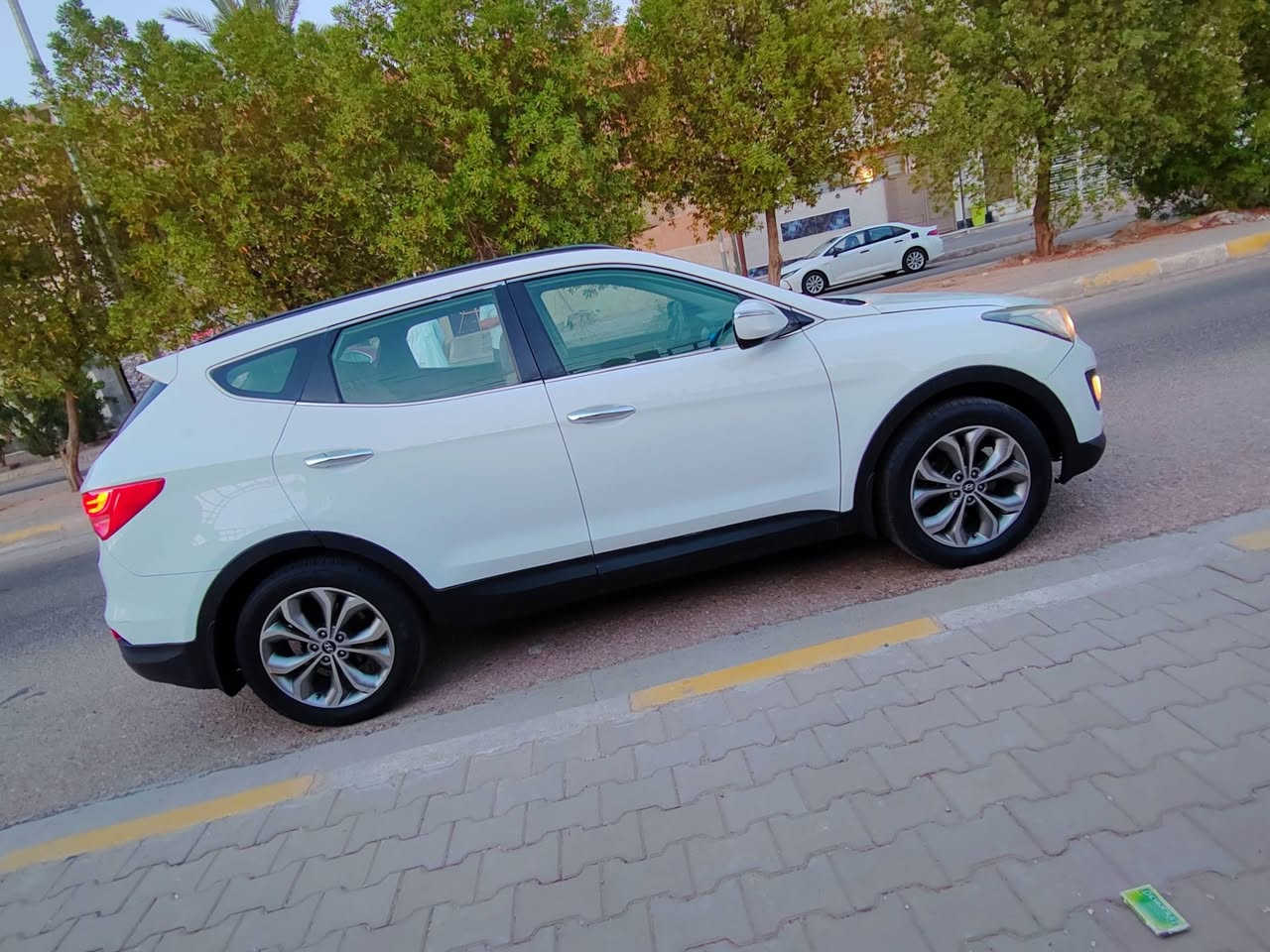 سنتافي 2013 خليجي رقم اربيل شرط الوكاله او التحويل فول مواصفات عدا البصمه
مكينه 2400 دوش

بنوراما

7 راكب 3 قطع تبريد

اشاير بالمري ومري شفط

تحكم ستيرن

لدات واشاير ترحيب

كاميرا خلفيه

بيها صبغ 4 قطع شواصي ولغود سليمه

السياره جاهزه محرك وكير سليمات

تبريد شغال نخم تاير جديد

السعر 113 ورقه

مكانها كربلاء

***********

***********

