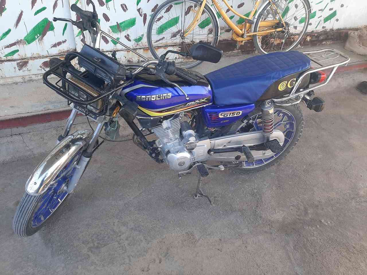 السلام عليكم موطور سونك موديل 24 حجم المحرك 150 المحرك مامطخوخ سبانة شرط شلعة ومعدل  تجي جيكو كامل ولشراي هلا بيك بكل وقت السعر ٦٢٥ وبي مجال رقمي ***********
