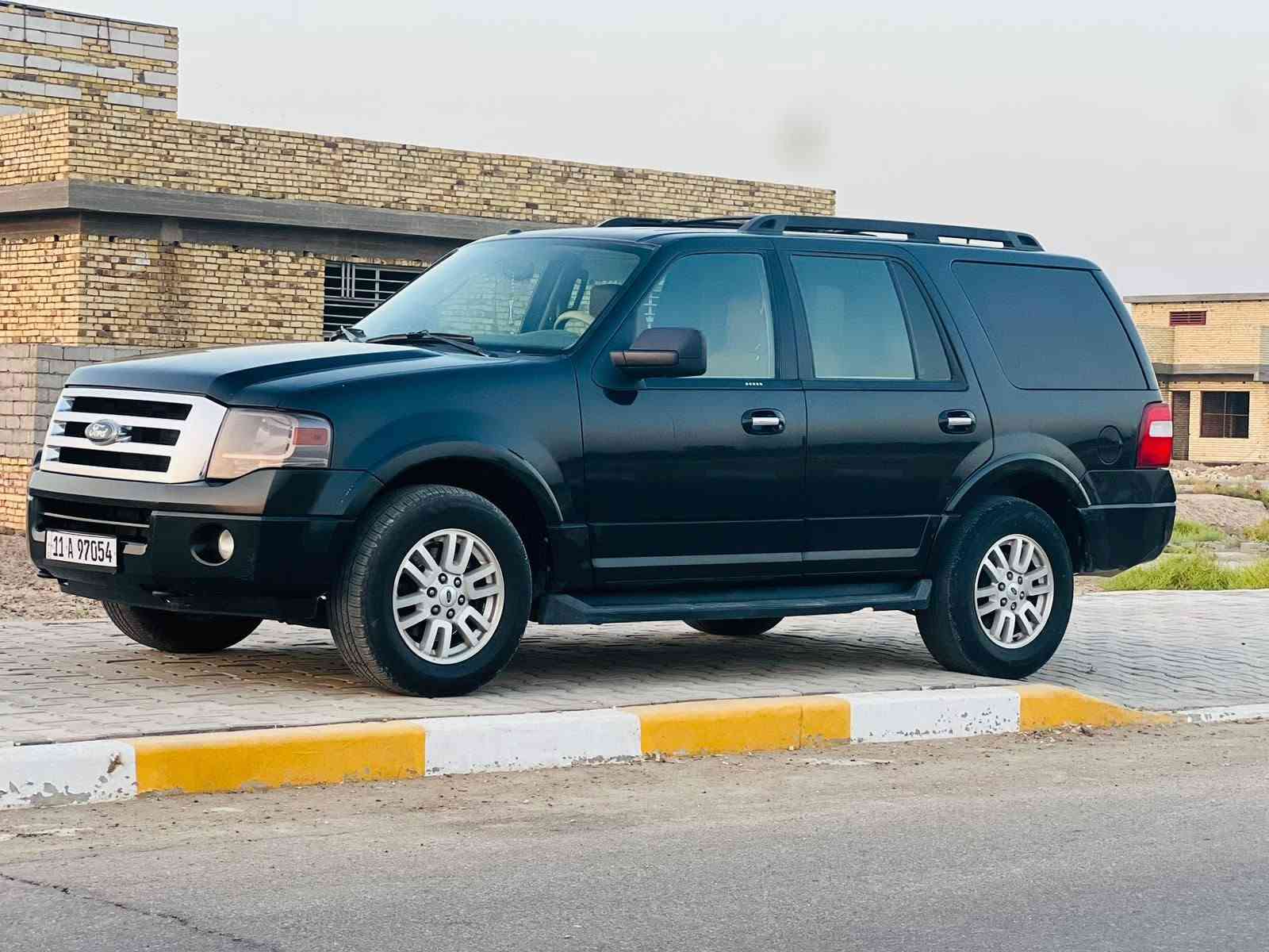 يالله. السلام عليكم
بيع او مراوس حسب القناعه 
فورد اكسبدشن 2011 
وارد أمريكي🇺🇲 . رقم بغداد الدولي الجديد باسمي . 
كير محرك خير من الله . جدد
صدر امامي خلفي جديد . تخم تاير جديد . 
تبريد ثلج . محرك 8 سلندر 5,400 . 
السياره جاهزه بدون نقص . 
السياره 8 راكب  
ثلاث قطع تبريد . تحكمات ستيرن جهتين . 
كروز سرعه . شاشه تاب . كامره خلفيه . 
كشنات كهرباء . دواسات بريك و بانزين كهرباء ... 

مكان السياره بابل (ناحيه الشوملي)
للستفسار الاتصال عل الرقم 

📞***********
📞***********
متوفر  واتساب
